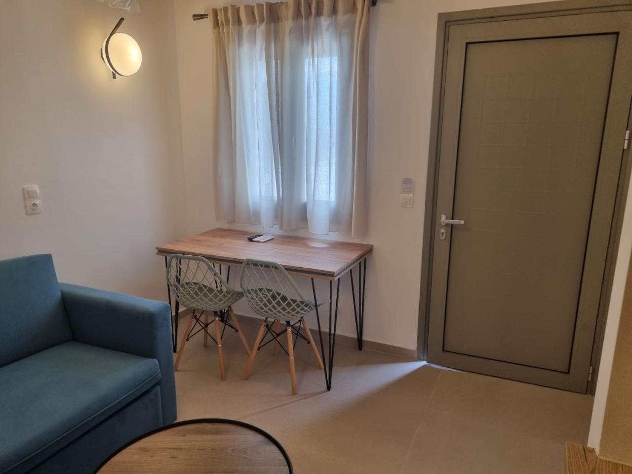 סקירוס Achilli Apartments מראה חיצוני תמונה